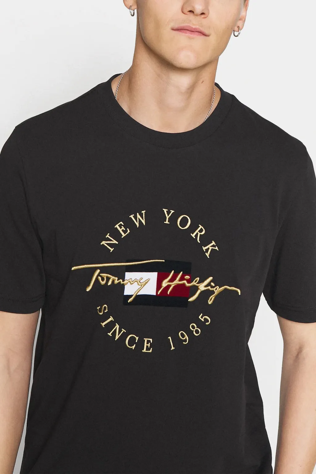 Tommy Hilfiger - T- shirt With Label Stitching